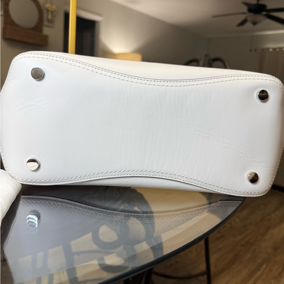 Michael Kors jet set large White Leather Tote Bag NWOT - Picture 9 of 12